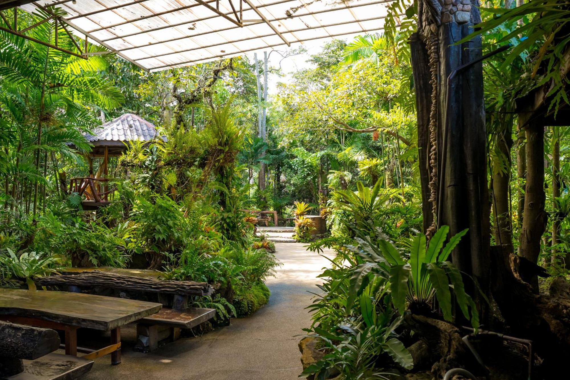 Tamnanpar Resort Ban Phe Bagian luar foto