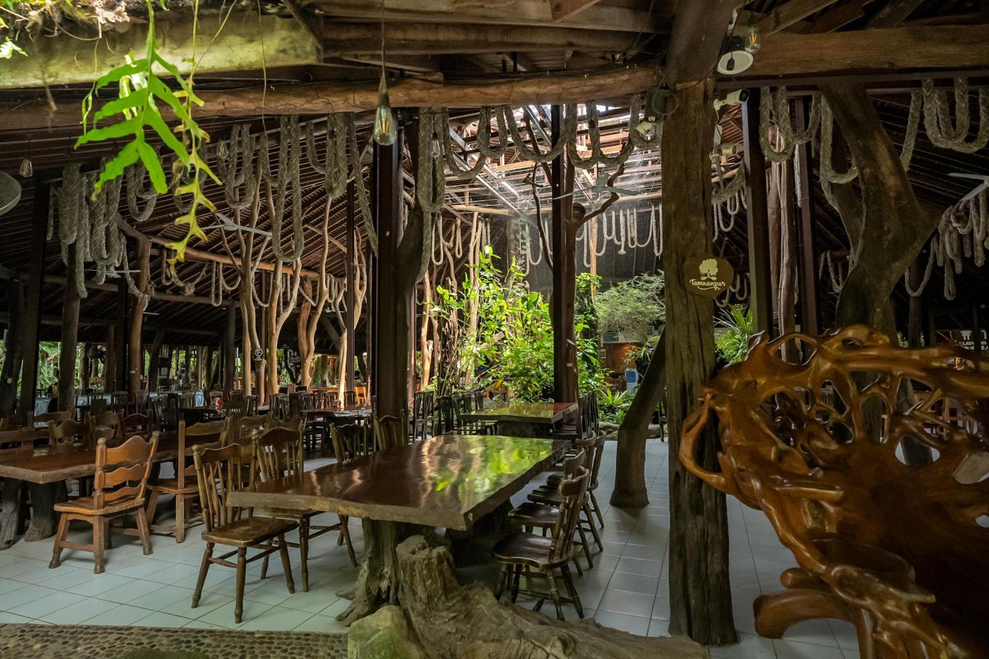 Tamnanpar Resort Ban Phe Bagian luar foto