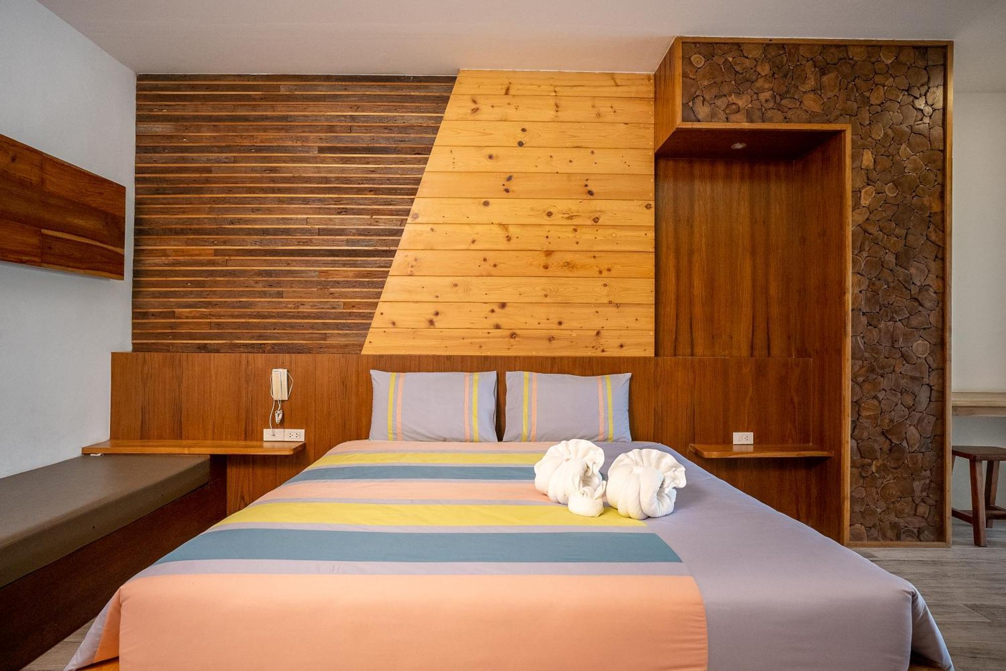 Tamnanpar Resort Ban Phe Bagian luar foto